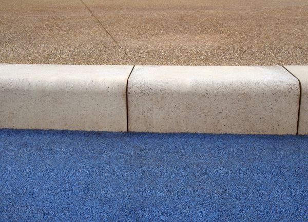 Curb And Sidewalk Installation in Elgin