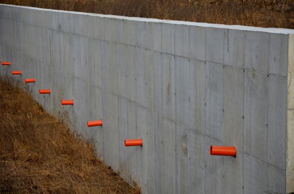 Cement Wall Pouring in Elgin