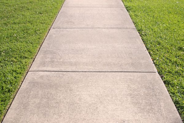 Cement Sidewalk Replacement in Elgin