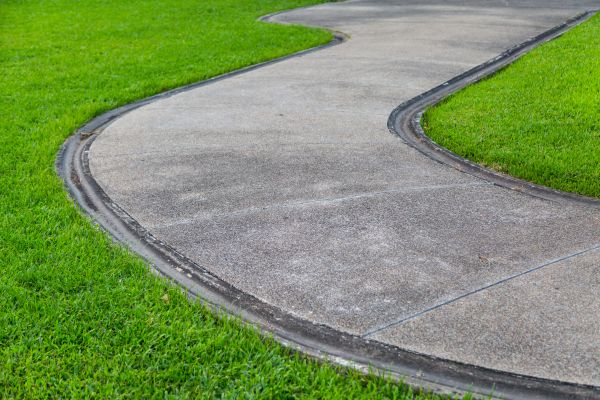 Concrete Sidewalk Construction in Elgin