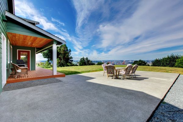 Backyard Concrete Paving in Elgin