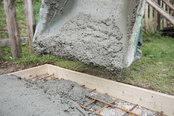 Yard Concrete Pouring in Elgin