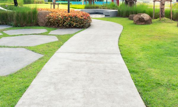 Concrete Sidewalk Installation in Elgin